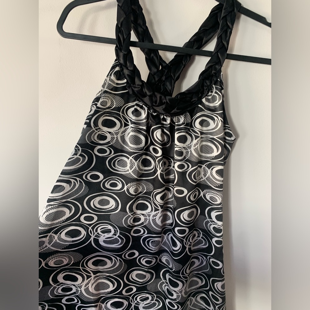 Sleeveless blouse